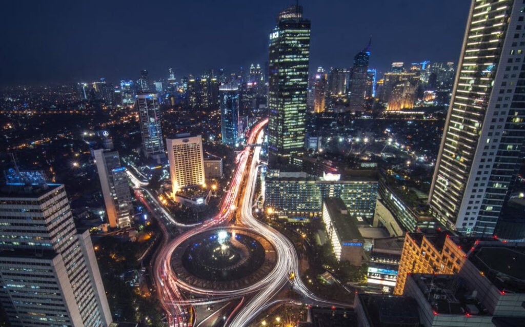 After months of negotiations, Indonesia and Japan signed a mutual recognition agreement for bilateral carbon trading (MRA) on 18 October 2024. The MRA, which came into effect on 28 October 2024, is expected to support Indonesia and Japan to meet their climate change mitigation efforts, and also to draw investors into the carbon sector for both countries.